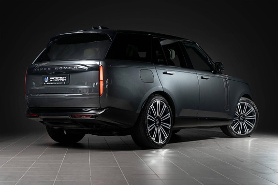 Land Rover Range Rover 2 of 30