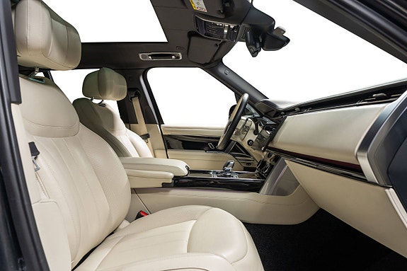 Land Rover Range Rover 29 of 30
