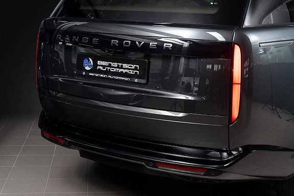 Land Rover Range Rover 18 of 30