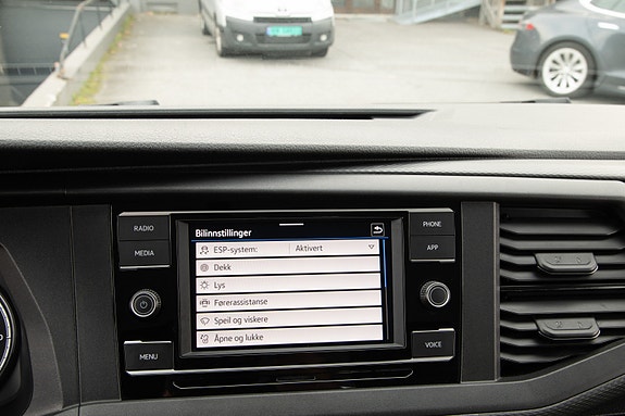 Volkswagen Transporter 20 of 28