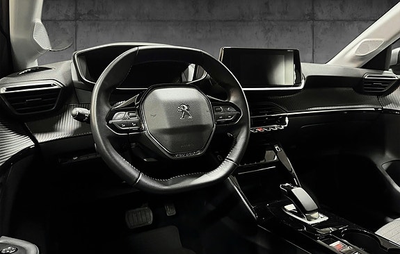 Peugeot 208 6 of 10