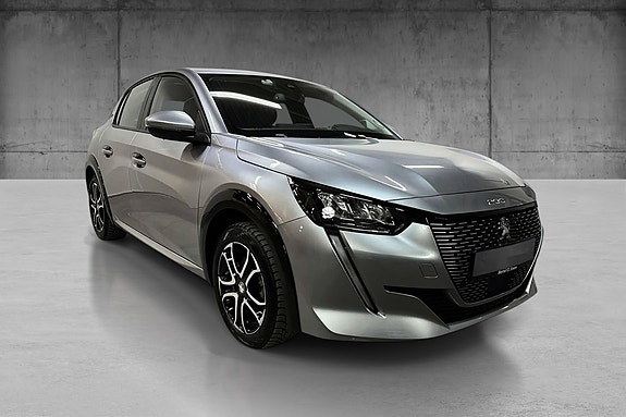 Peugeot 208 3 of 10