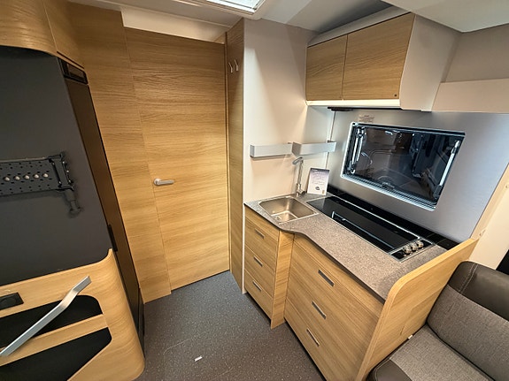 Bilde 23 av Adria Matrix Select 670DL