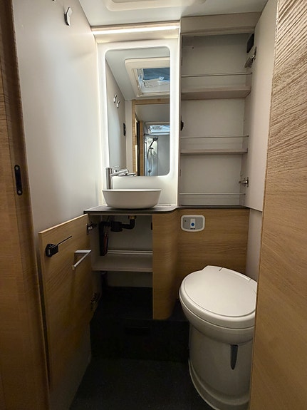 Bilde 29 av Adria Matrix Select 670DL