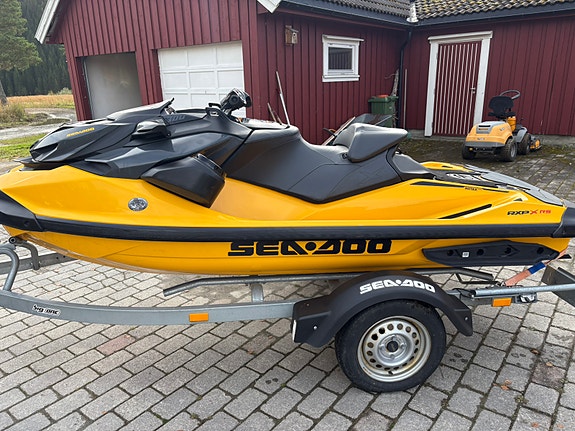 Sea doo RXP-x300RS 2 of 24