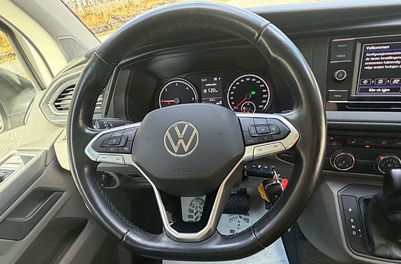 Volkswagen Transporter 12 of 30