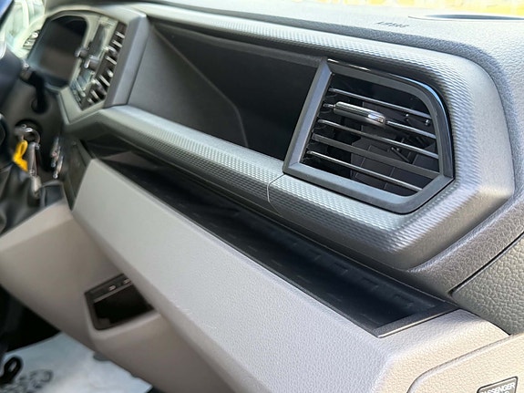 Volkswagen Transporter 20 of 30