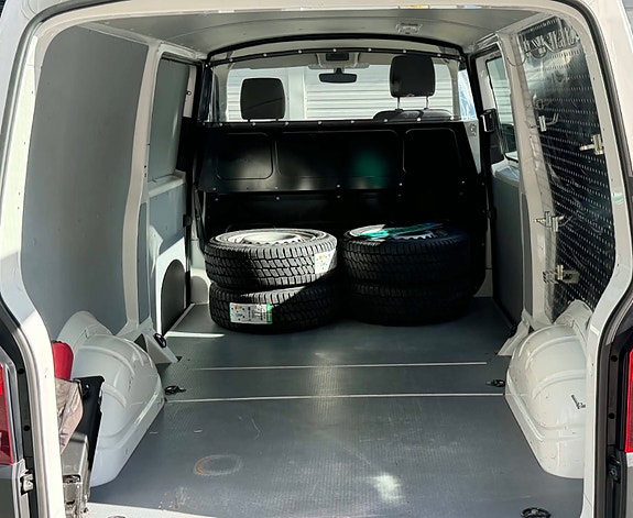 Volkswagen Transporter 28 of 30