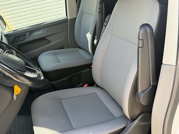 Volkswagen Transporter 10 of 30