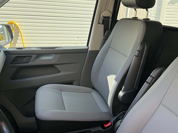 Volkswagen Transporter 22 of 30