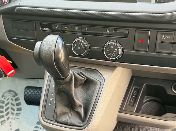 Volkswagen Transporter 19 of 30