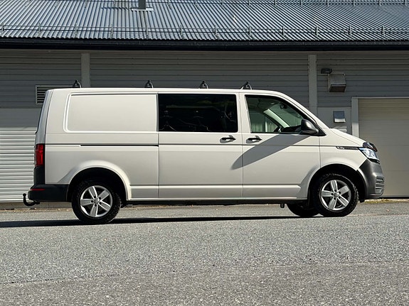 Volkswagen Transporter 2 of 30