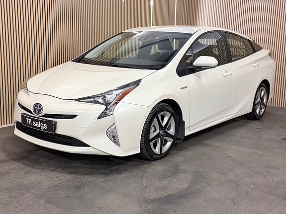 Toyota Prius 6 of 30