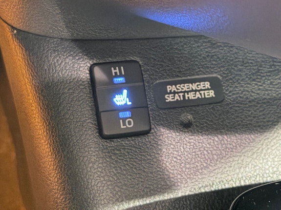 Toyota Prius 30 of 30