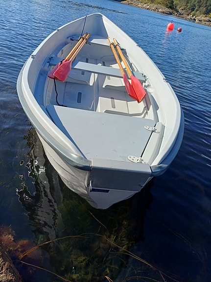 Terhi saiman robåt 3 of 7
