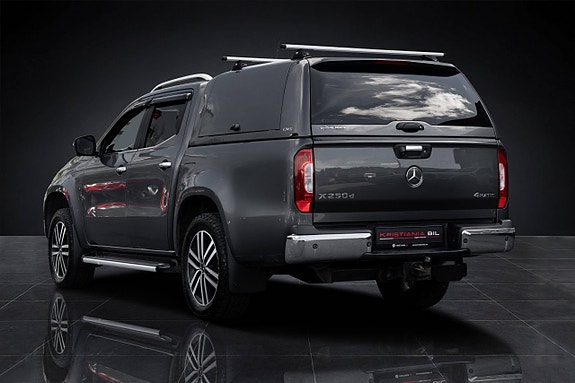 Mercedes-Benz X250 d 2 of 30