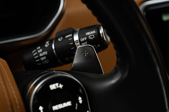 Land Rover Range Rover 16 of 30