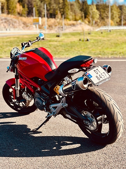 Ducati Monster 696 5 of 8