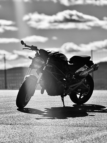 Ducati Monster 696 7 of 8