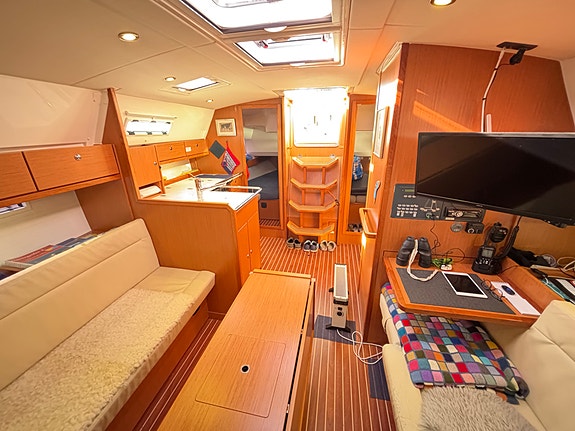 Bavaria 36 Cruiser Avantgarde 2012 15 of 23