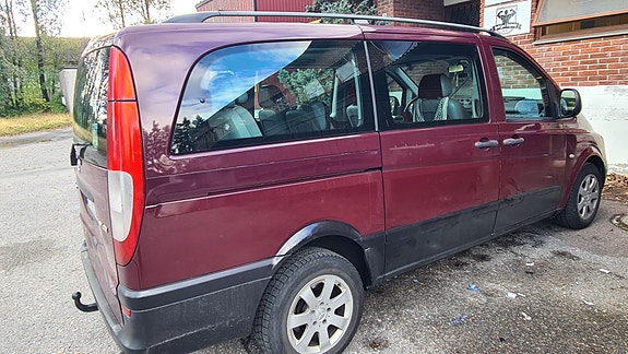 Mercedes-Benz Vito 111 2 of 12