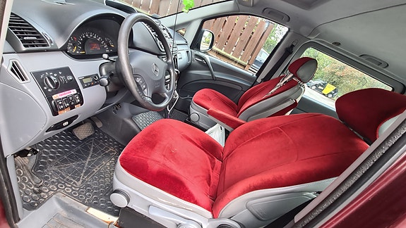 Mercedes-Benz Vito 111 8 of 12