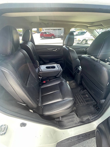 Nissan X-Trail 5 of 15