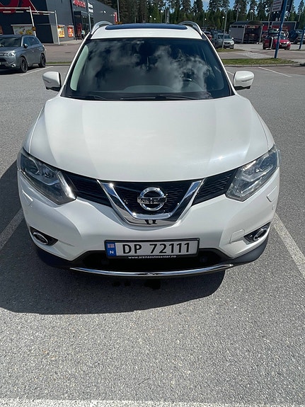 Nissan X-Trail 3 of 15