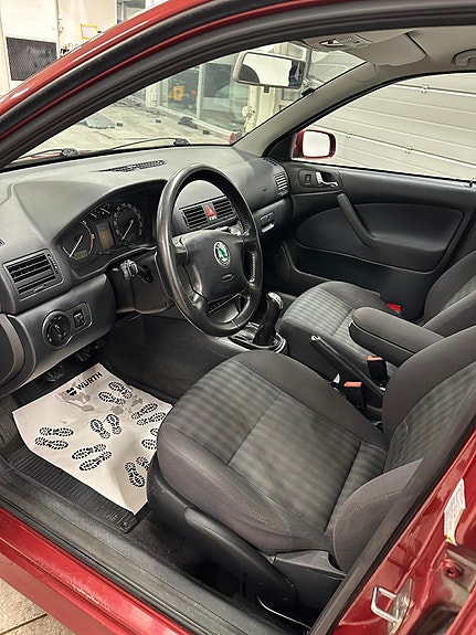 Skoda Octavia 10 of 24