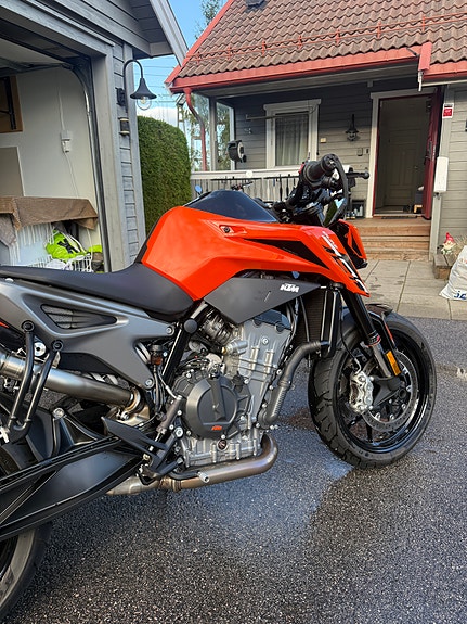 KTM 790 Duke 8 of 15