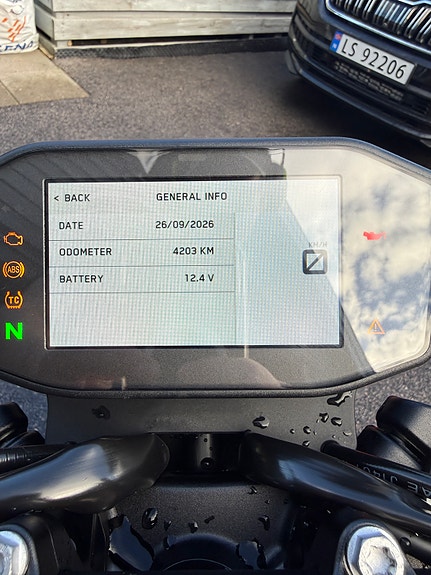 KTM 790 Duke 10 of 15