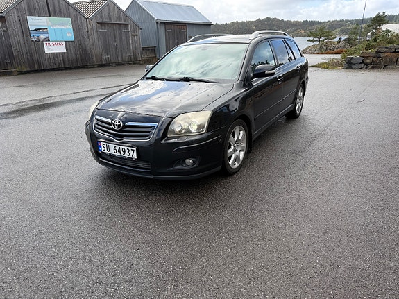 Toyota Avensis 5 of 29