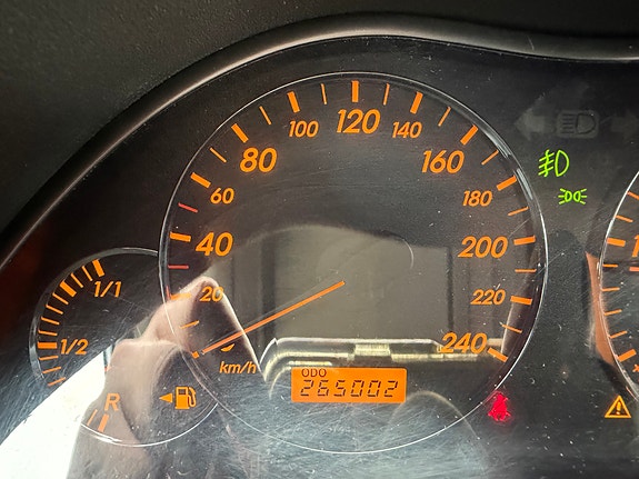 Toyota Avensis 26 of 29