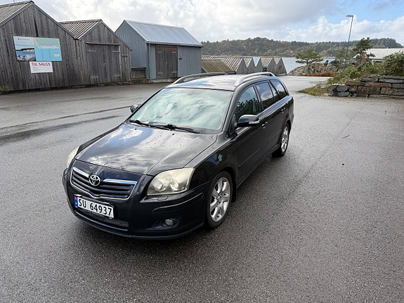Toyota Avensis 7 of 29