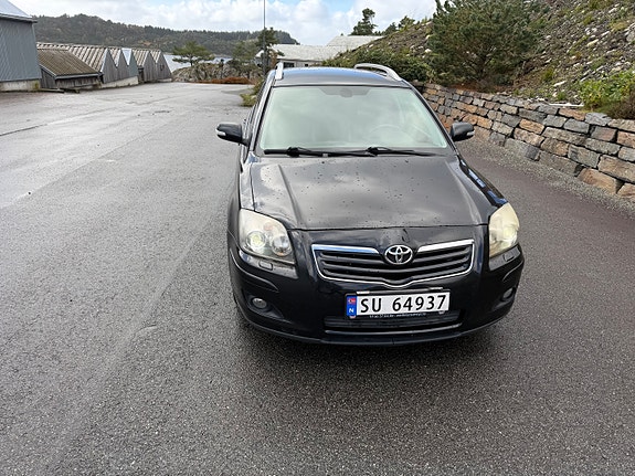 Toyota Avensis 9 of 29