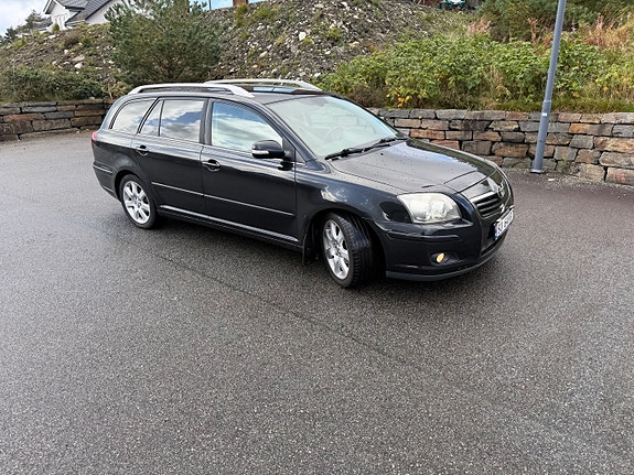 Toyota Avensis 15 of 29