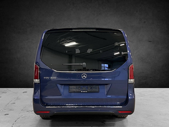 Mercedes-Benz EQV300 10 of 30
