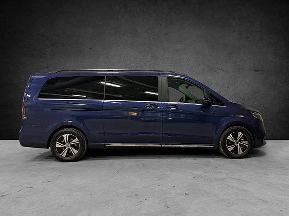 Mercedes-Benz EQV300 14 of 30