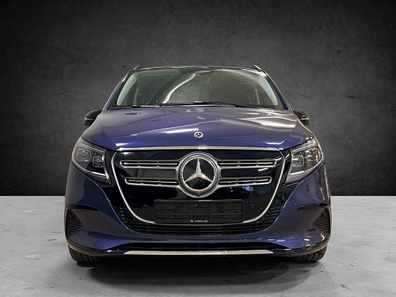 Mercedes-Benz EQV300 3 of 30