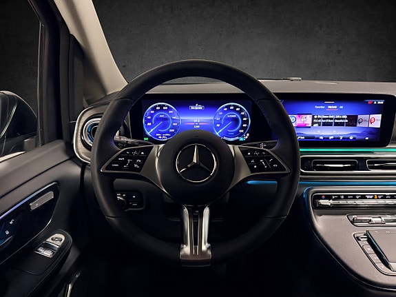 Mercedes-Benz EQV300 23 of 30