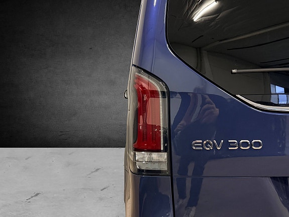 Mercedes-Benz EQV300 12 of 30