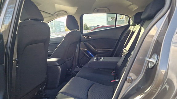 Mazda 3 10 of 27