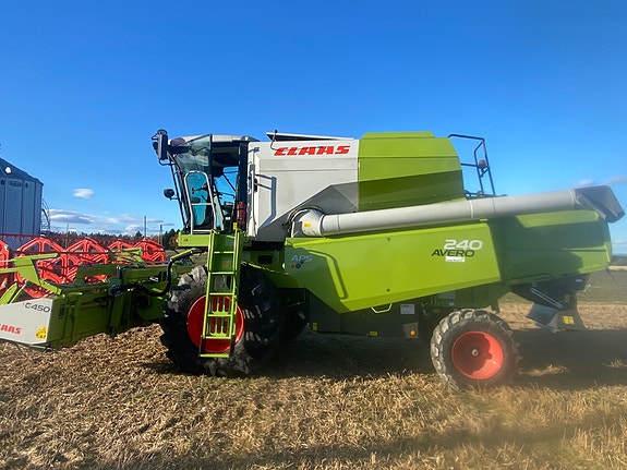 CLAAS Avero 240 APS 3 of 18