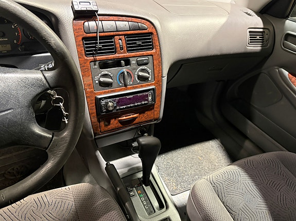 Toyota Avensis 14 of 19