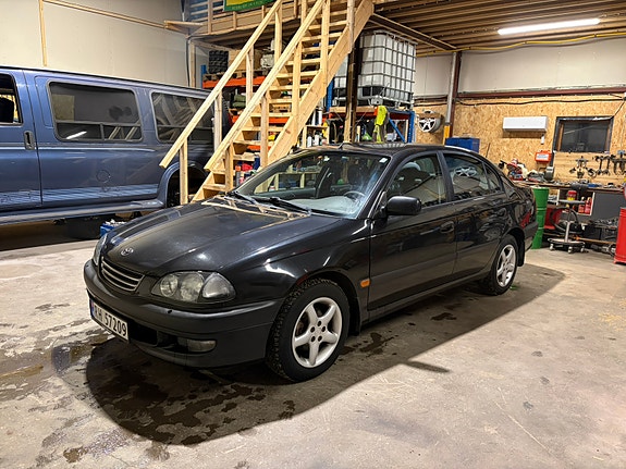 Toyota Avensis 10 of 19