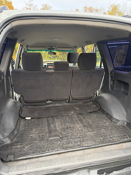 Toyota Land Cruiser 17 of 30
