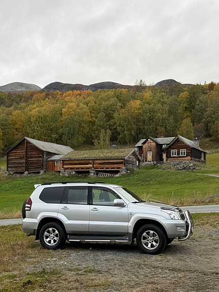 Toyota Land Cruiser 9 of 30