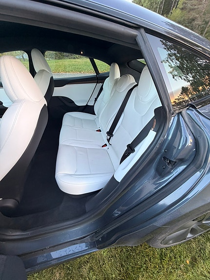 Tesla Model S 30 of 30
