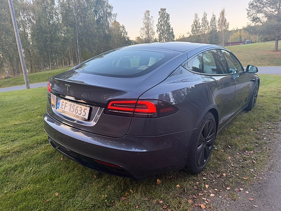 Tesla Model S 8 of 30