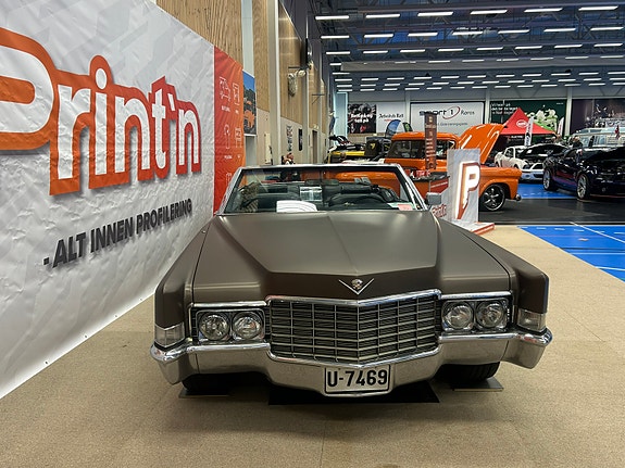 Cadillac Deville 15 of 17